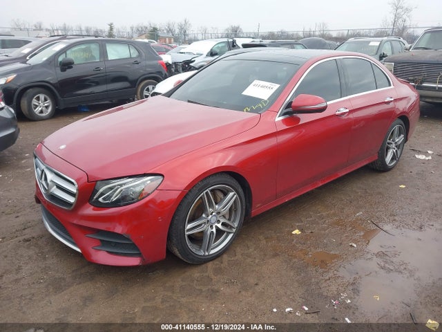WDDZF4KB1HA040062 Mercedes-Benz E 300 4matic