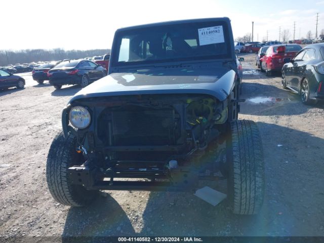 1C4HJWDG7FL717982 Jeep Wrangler Unlimited Sport