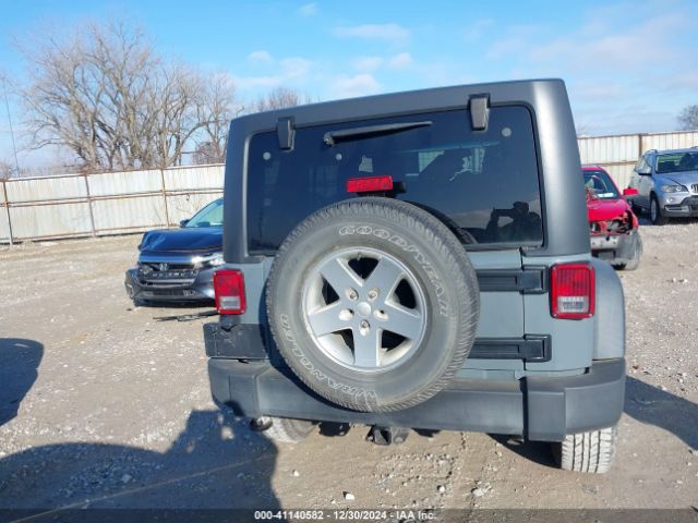 1C4HJWDG7FL717982 Jeep Wrangler Unlimited Sport