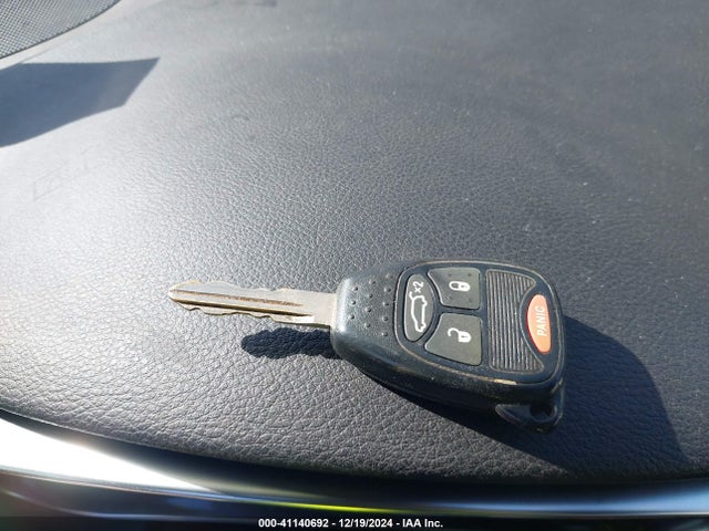 Chrysler 200 Touring 2014 1C3CCBBB8EN107472 Image 11