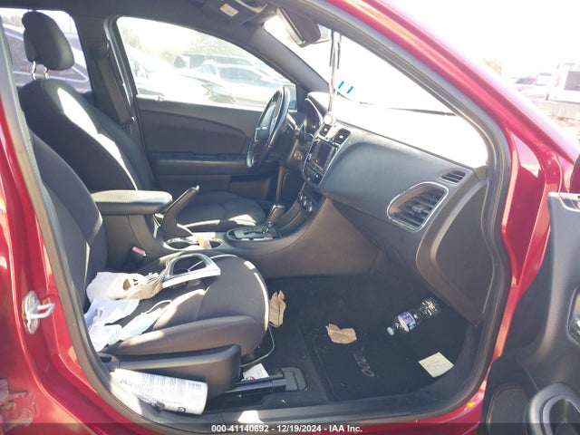 Chrysler 200 Touring 2014 1C3CCBBB8EN107472 Image 5
