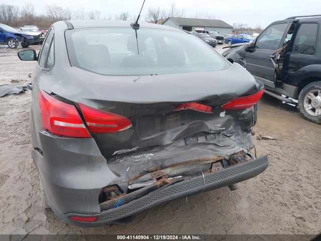 Ford FOCUS SE 2015 1FADP3F24FL339767 Image 18