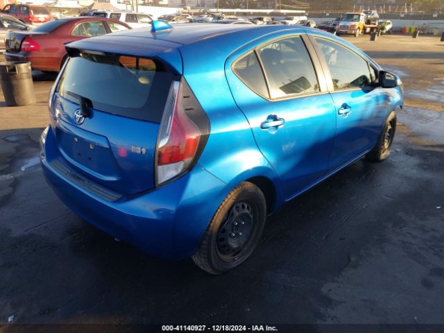 JTDKDTB33F1096408 Toyota Prius C One