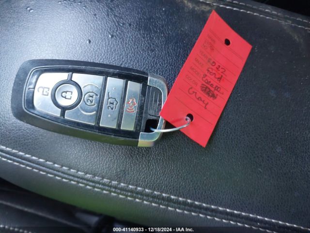 1FMCU9H66NUA15144 Ford ESCAPE SEL