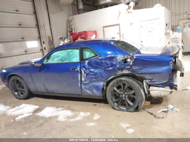 2C3CDZGG2NH219414 Dodge Challenger Sxt Awd