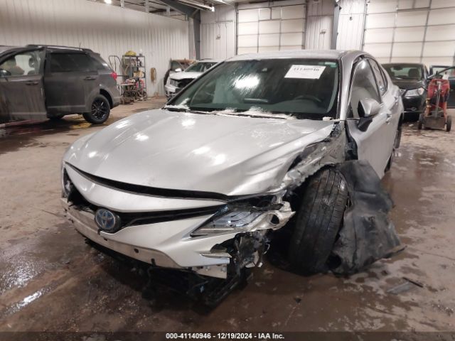 4T1F31AK7NU586683 Toyota Camry Xle Hybrid