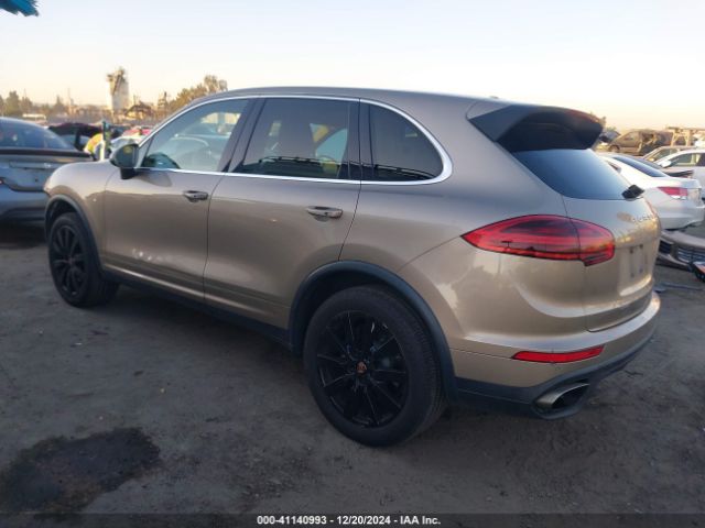 2016 PORSCHE CAYENNE WP1AA2A2XGLA03542 Photo 2