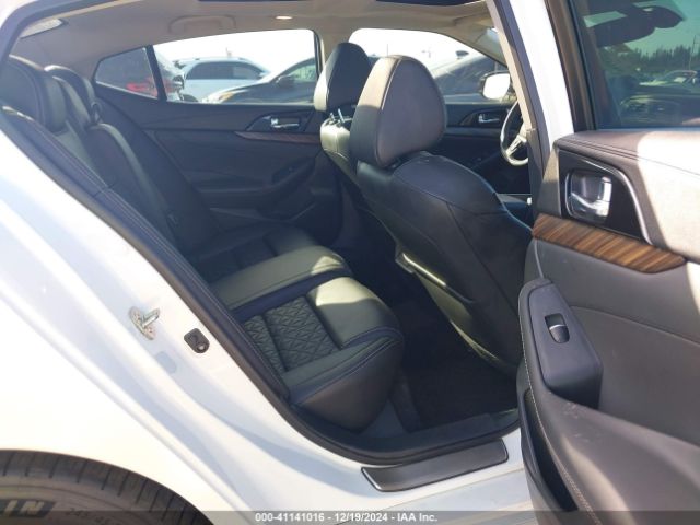 1N4AA6AP1JC390791 Nissan Maxima 3.5 Platinum