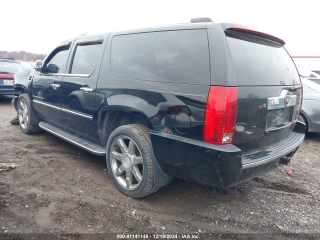 2008 CADILLAC ESCALADE ESV 1GYFK66838R172156 Photo 2