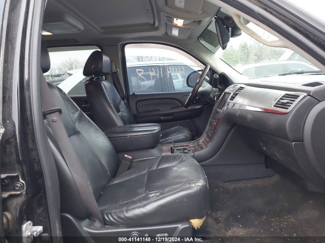 2008 CADILLAC ESCALADE ESV 1GYFK66838R172156 Photo 4