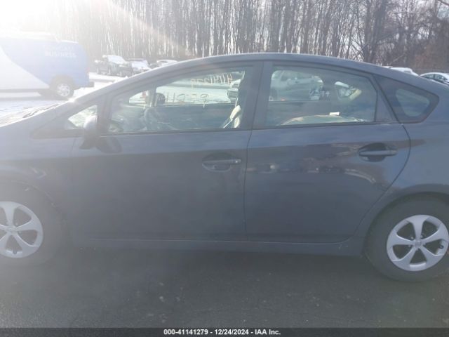 JTDKN3DU5E1746566 Toyota Prius Two