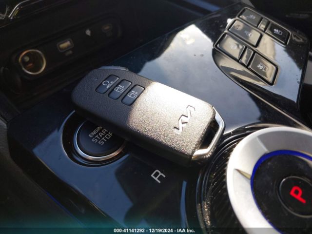 2024 KIA SPORTAGE PLUG-IN HYBRID KNDPZDDH9R7171247 Photo 10