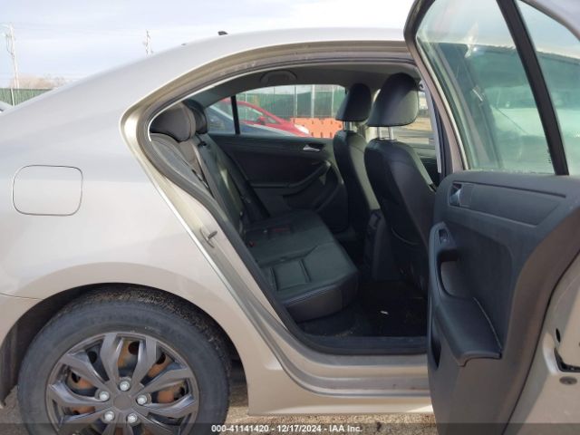 3VWD17AJ6EM263805 Volkswagen Jetta 1.8t Se