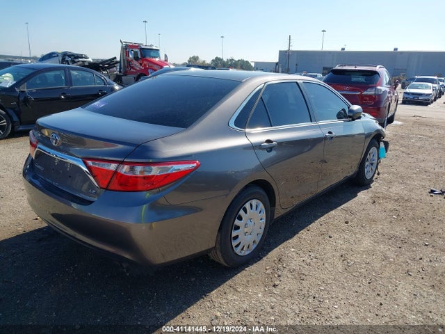 Toyota CAMRY LE 2017 4T1BF1FK2HU639924 Image 4