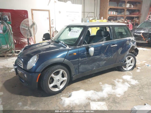 2006 MINI COOPER WMWRC33586TK65034 Photo 1