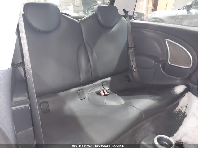 2006 MINI COOPER WMWRC33586TK65034 Photo 7