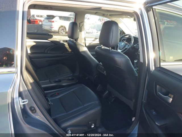 5TDJZRFH1JS490555 Toyota Highlander Xle