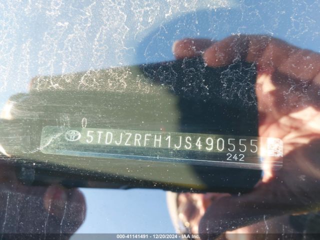 5TDJZRFH1JS490555 Toyota Highlander Xle