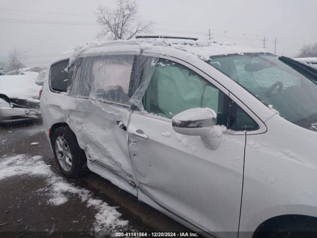 2C4RC1GG3LR136303 Chrysler Pacifica Limited