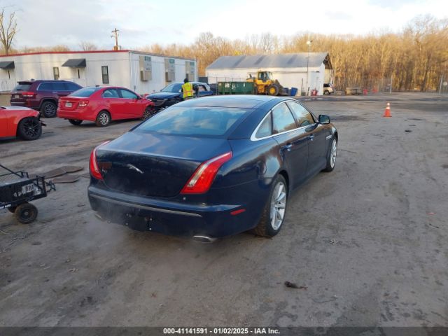2012 JAGUAR XJ SAJWA1CB6CLV34635 Photo 3