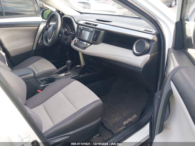 Toyota Rav4 Xle 2014 JTMWFREV1EJ015786 Image 5
