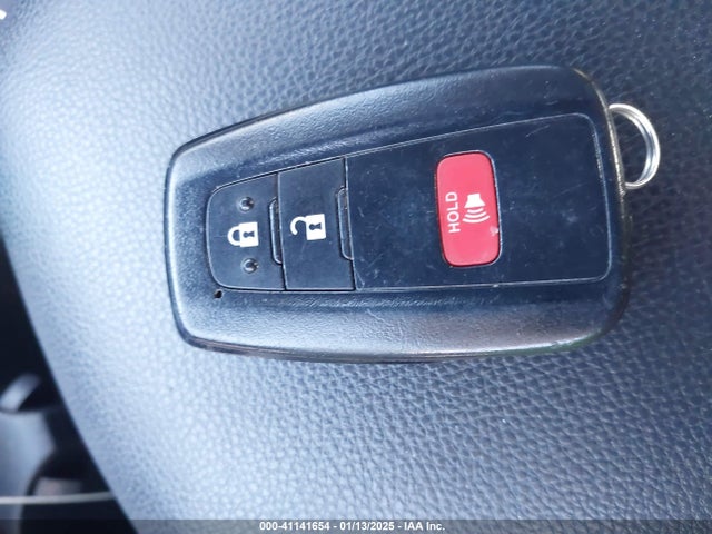 Toyota Rav4 Xle 2019 2T3P1RFV9KC011436 Image 11