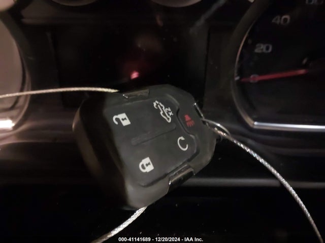 Chevrolet SILVERADO 1500 LTD 2022 1GCUYGED2NZ142187 Image 11