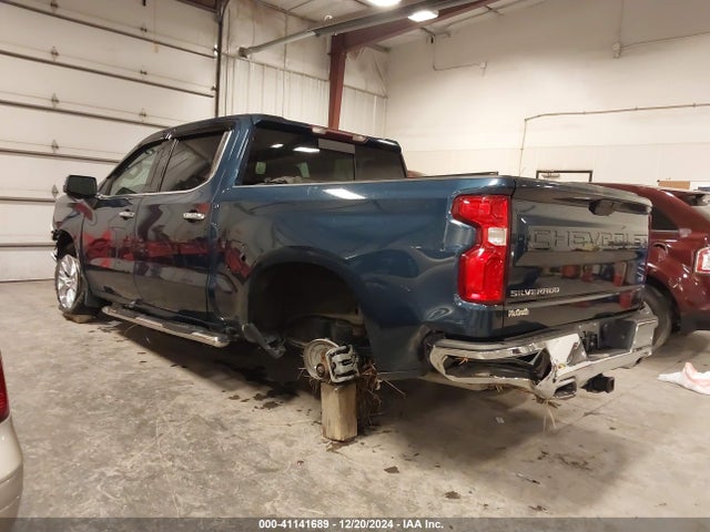 Chevrolet SILVERADO 1500 LTD 2022 1GCUYGED2NZ142187 Image 3