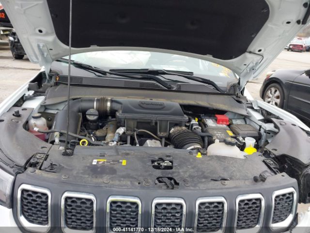 3C4NJDBN8RT605192 Jeep Compass Latitude 4x4
