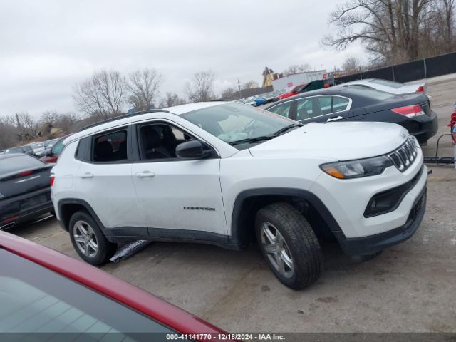 3C4NJDBN8RT605192 Jeep Compass Latitude 4x4