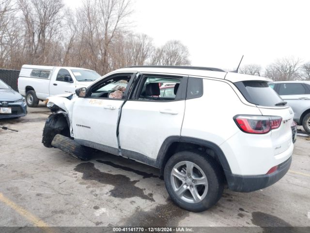 3C4NJDBN8RT605192 Jeep Compass Latitude 4x4