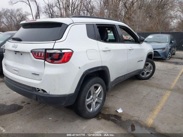 3C4NJDBN8RT605192 Jeep Compass Latitude 4x4