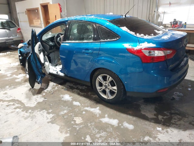 Ford FOCUS SE 2014 1FADP3F2XEL192806 Image 3