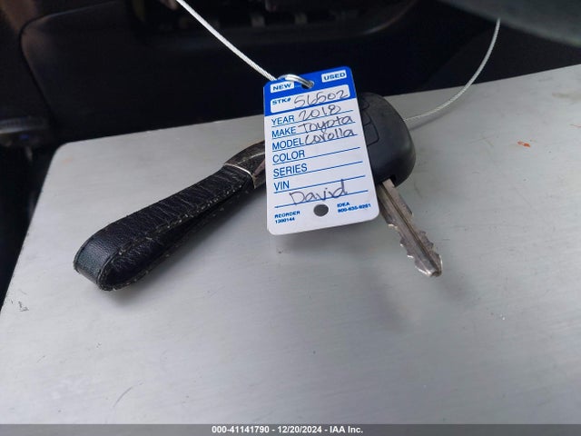 2T1BURHE3JC065711 Toyota COROLLA LE