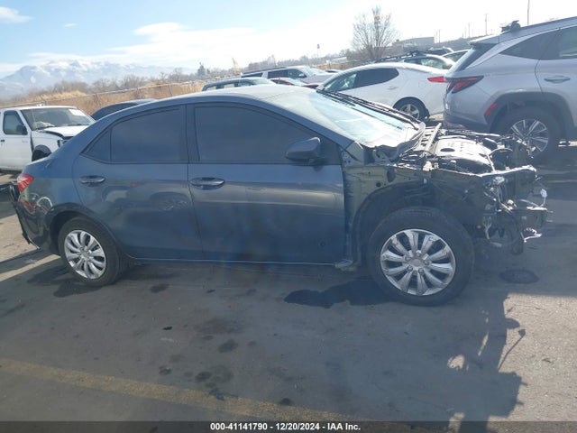 2T1BURHE3JC065711 Toyota COROLLA LE