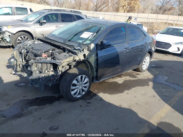 2T1BURHE3JC065711 Toyota COROLLA LE