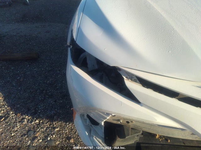 4T1B11HKXJU064053 Toyota CAMRY LE
