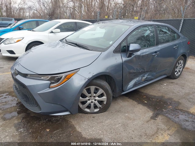 Toyota COROLLA LE 2022 5YFEPMAE2NP333803 Image 2