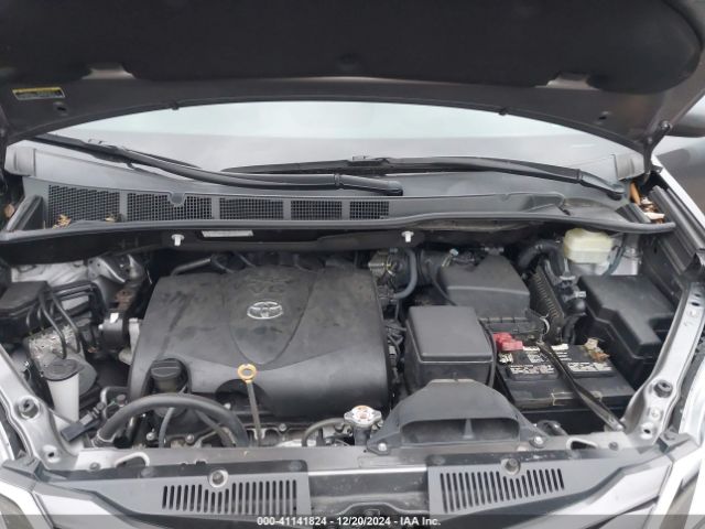 5TDKZ3DC8HS858037 Toyota Sienna Le 8 Passenger