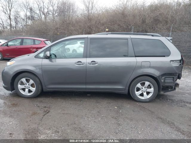 5TDKZ3DC8HS858037 Toyota Sienna Le 8 Passenger