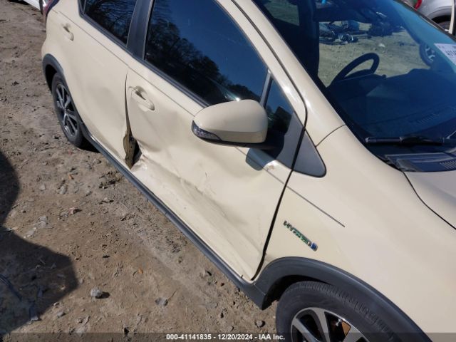JTDKDTB35J1604497 Toyota Prius C Three
