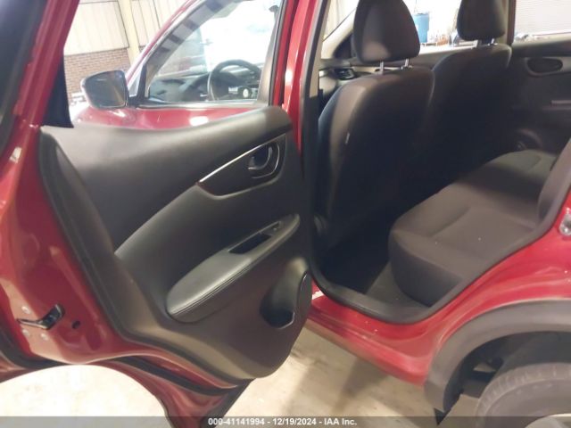JN1BJ1CR4HW102659 Nissan Rogue Sport S