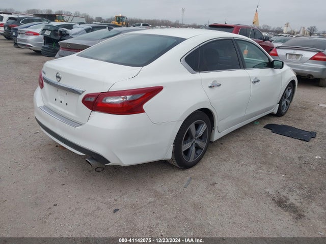 Nissan Altima 2.5 S 2018 1N4AL3AP9JC140143 Image 4