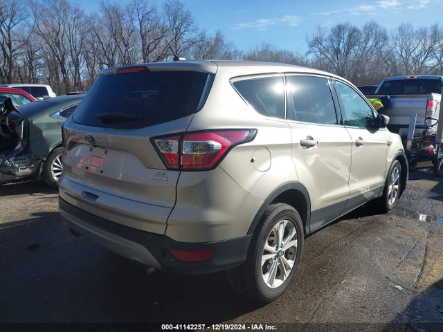 Ford ESCAPE SE 2017 1FMCU0GD6HUE91796 Image 4