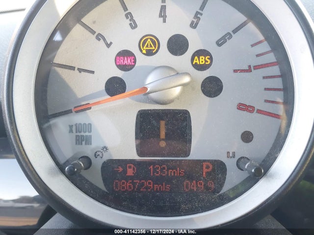 2010 MINI COOPER S WMWMF7C57ATW89340 Photo 6