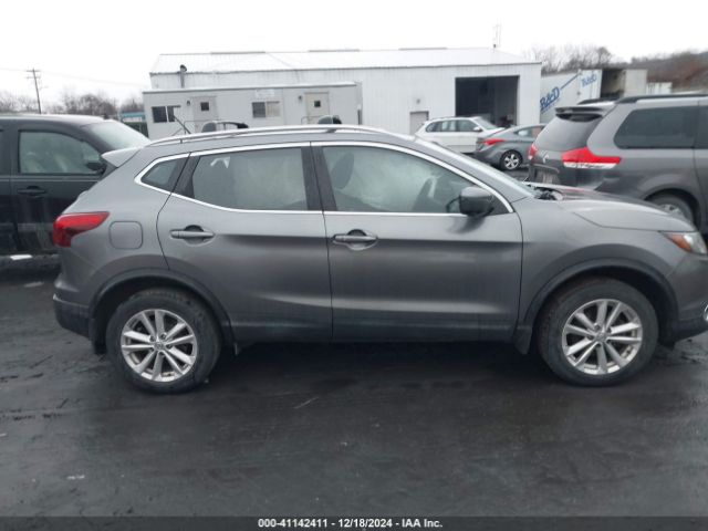 JN1BJ1CR1HW136459 Nissan Rogue Sport Sv
