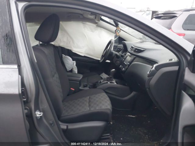 JN1BJ1CR1HW136459 Nissan Rogue Sport Sv
