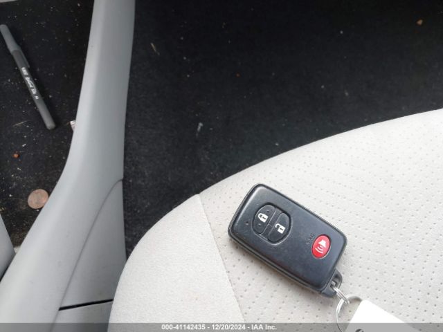 JTDKN3DU1F1881433 Toyota Prius Two