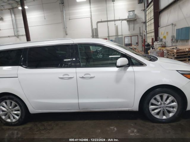 KNDMC5C15G6206223 KIA SEDONA EX