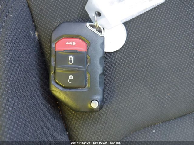 1C6HJTAG4PL522563 Jeep Gladiator Sport S 4x4